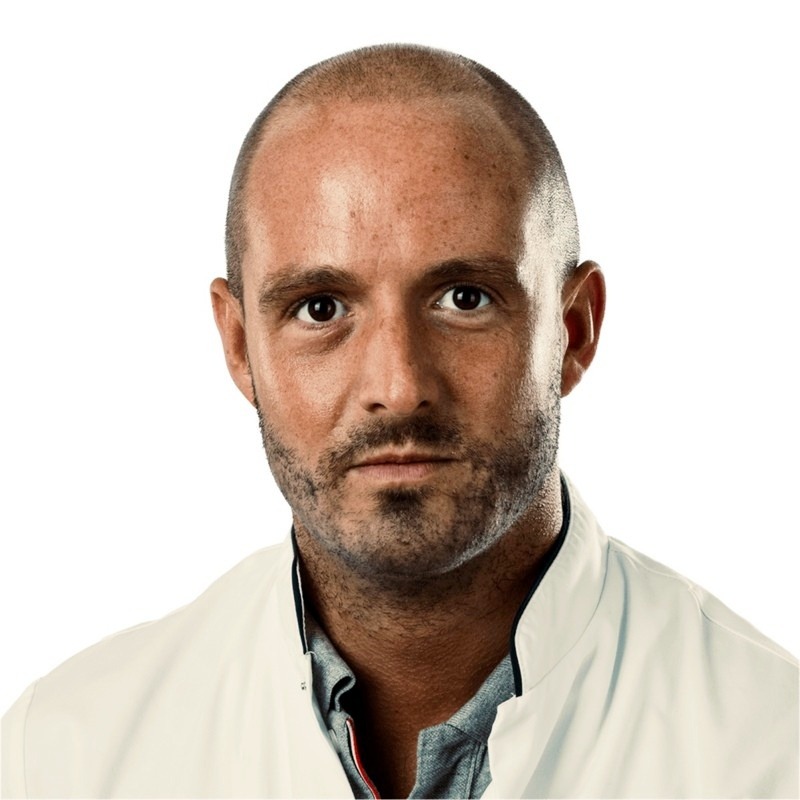 Drs. Enzo van Loo